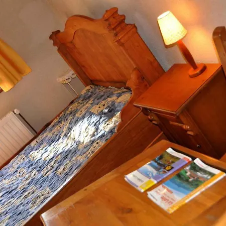 Chaleureux Avec Cheminee, Terrasse Et Jardin Clos - Animaux Acceptes - Fr-1-496-30 *